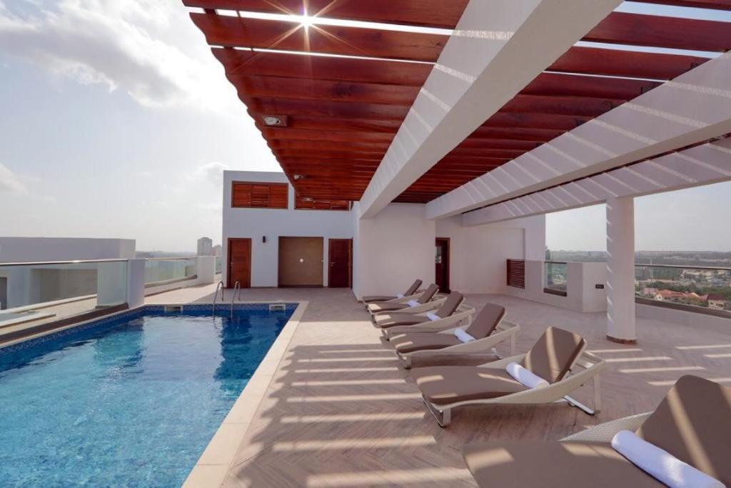 The Gallery Luxury Suites Cpg إيست ليغون المظهر الخارجي الصورة