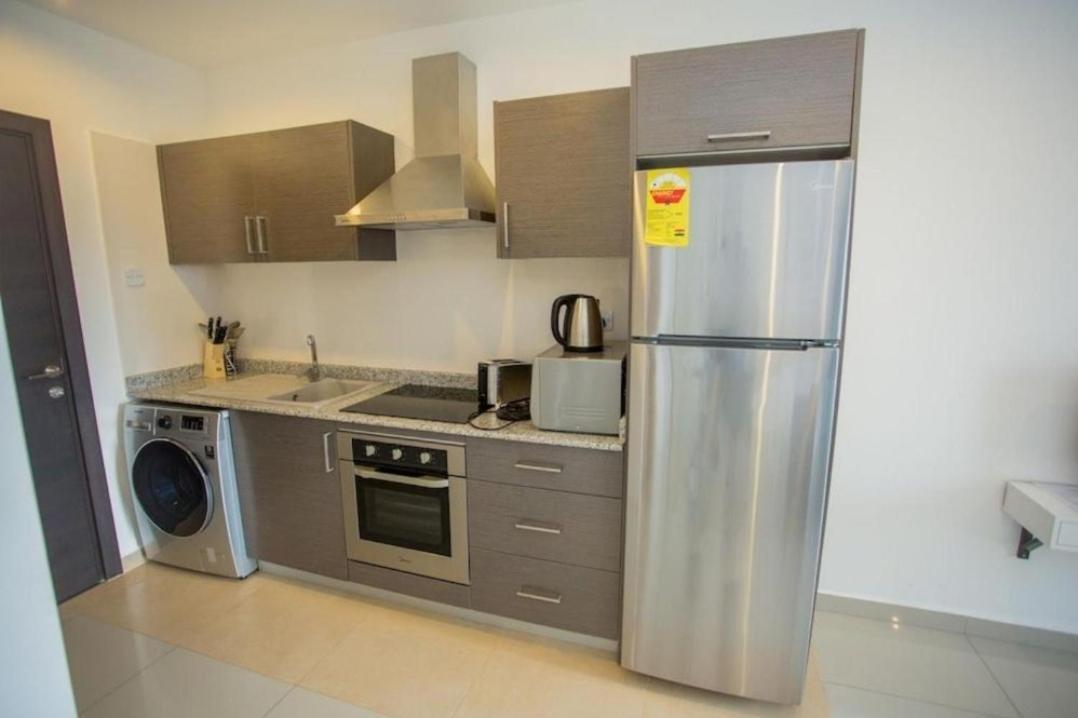 The Gallery Luxury Suites Cpg إيست ليغون المظهر الخارجي الصورة